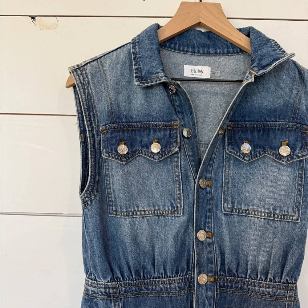Boutique Sleeveless Denim Jumpsuit size Small - Picture 4 of 8